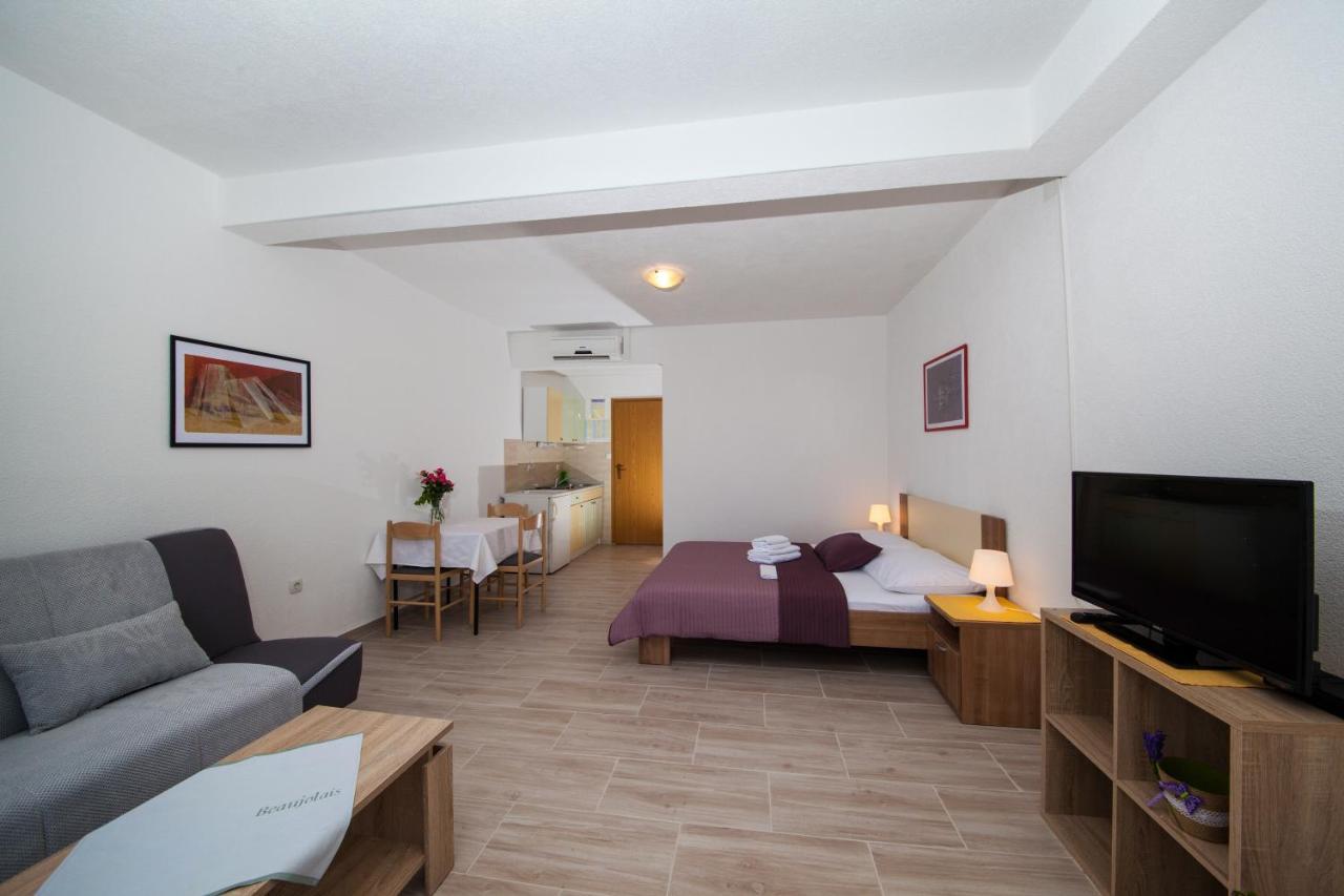 Apartments Kovacic Makarska Esterno foto