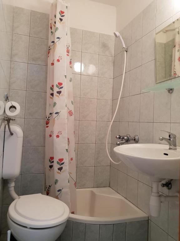 Apartments Kovacic Makarska Esterno foto