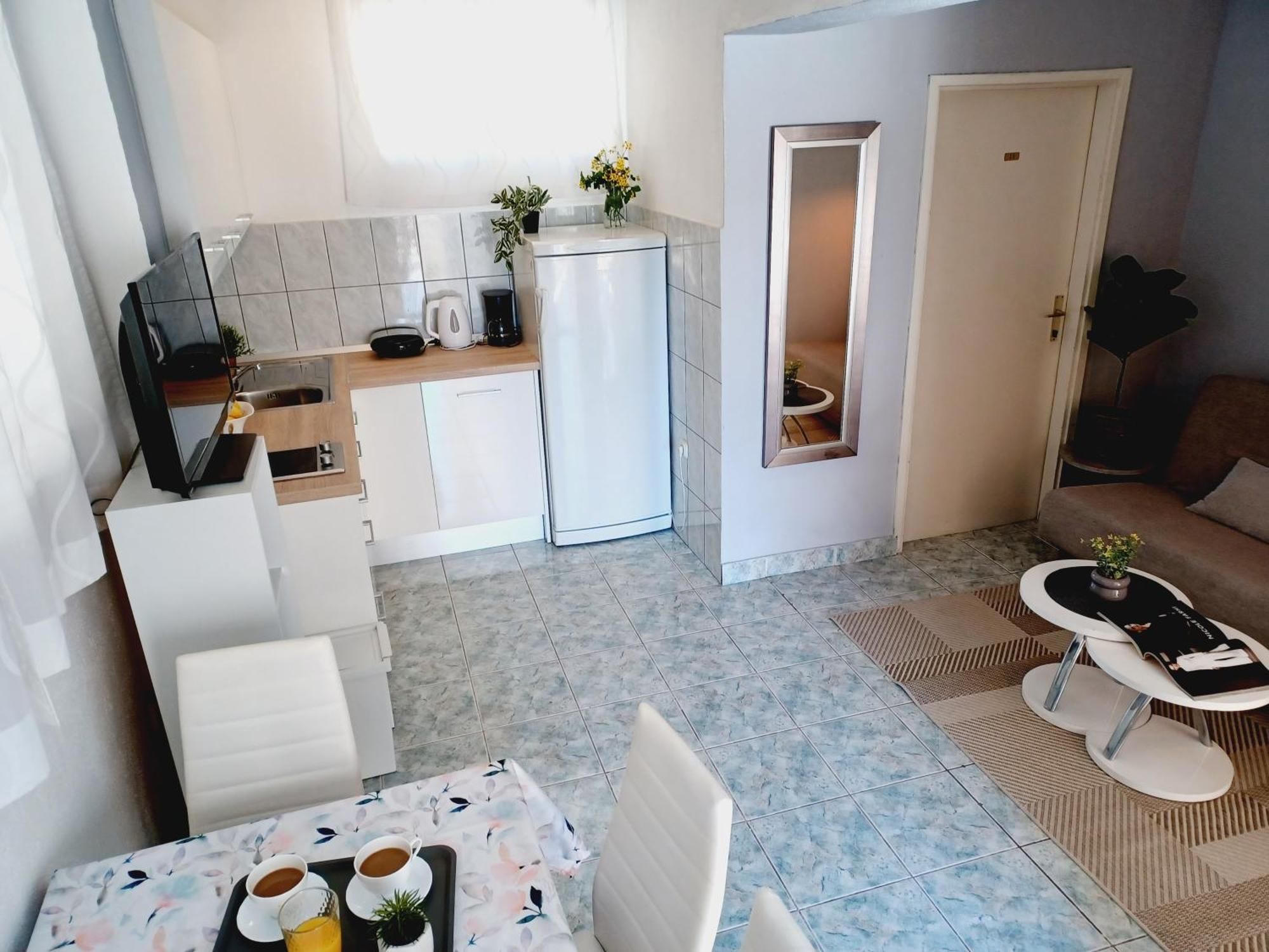 Apartments Kovacic Makarska Esterno foto