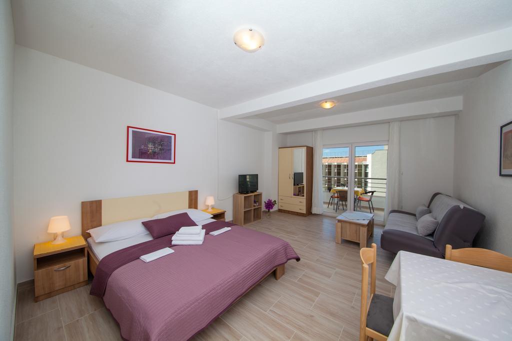 Apartments Kovacic Makarska Esterno foto