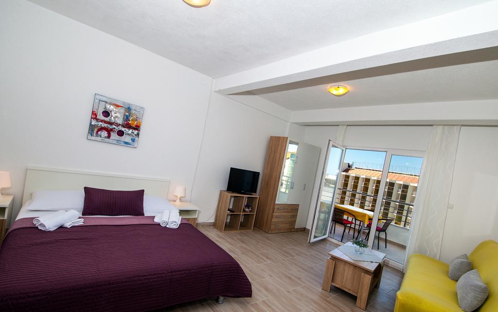 Apartments Kovacic Makarska Esterno foto