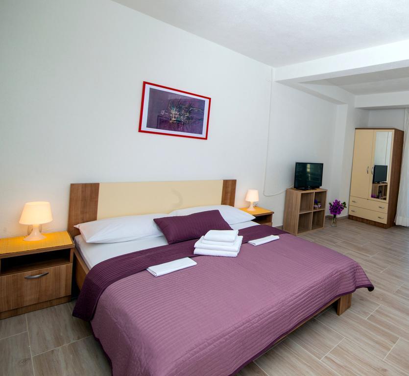 Apartments Kovacic Makarska Esterno foto